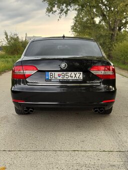 Škoda Superb II facelift 3.6 V6 FSI DSG 4x4 Lauri&klement - 3