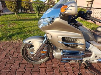 Honda GL 1800 Goldwing - 3