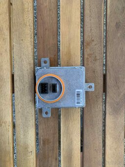 Riadiaca jednotka xenonu 8K0941597B - 3