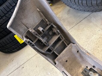 E30 Mtech2 predný nárazník - 3