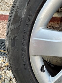 Hlinikive disky na audi a6c6 +letne gumy. Top stav - 3