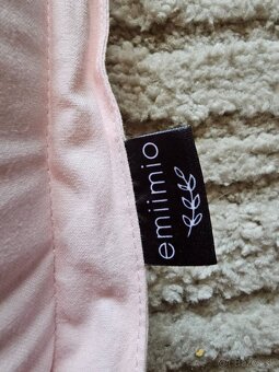 Hniezdo a perinka Emiimio - 3
