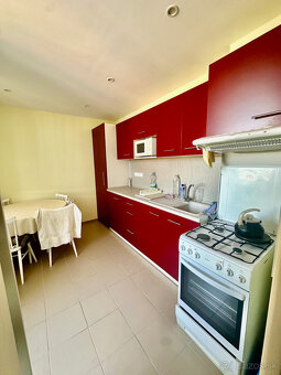 Priestranný 1 izbový byt 42 m2 s 2 loggiami, Mozartova - 3
