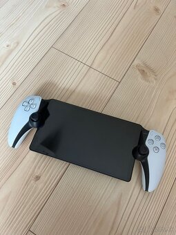 PlayStation 5 SLIM 1TB (s mechanikou) + PlayStation Portal - 3