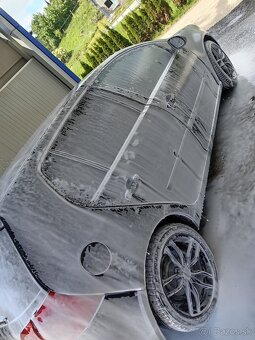 Volkswagen golf 5 2.0TDI 103kw - 3