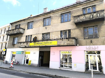 Polyfunkčná budova s veľkým využitím a parkovaním Centrum Tr - 3