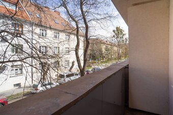 KANCELÁRSKY PRIESTOR V BIZNIS CENTRE, LETNÁ, 38 m², SEVER - 3