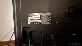 LG 32LN570R – 32” tv+ stojan + ovládač - 3