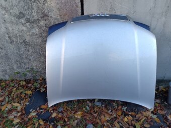 Predam na Audi a 4 b6 prednu kapotu s maskou - 3