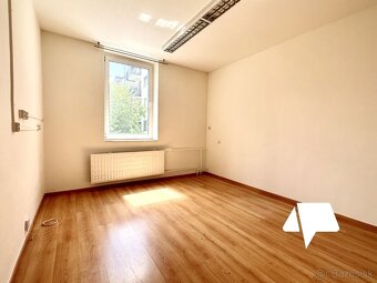 Podnájom - Kancelária č.7 - 16,74 m2 - Nitra, Staré mesto - 3