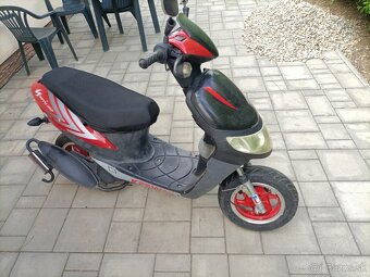 Skúter Keeway Hurricane 50 - 3