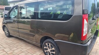 Na prenájom Citroen Jumpy - 9 miestny - 3