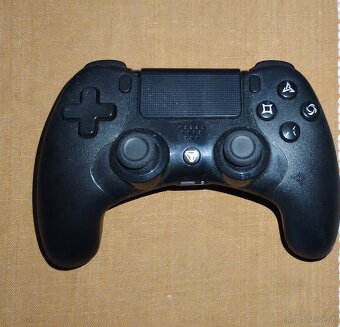 Hry na PS4 - 3