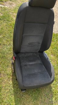 predné sedadla VW golf - 3
