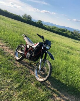 YAMAHA DT 125 - 3