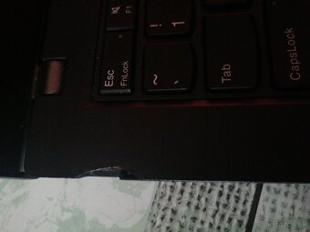 Predám funkčný notebook Lenovo TP T470 s rozbitým displejom - 3
