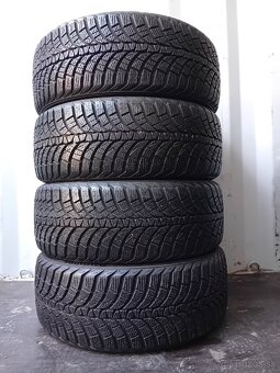 Nové zimné pneu 225/45R18 Kumho - 3
