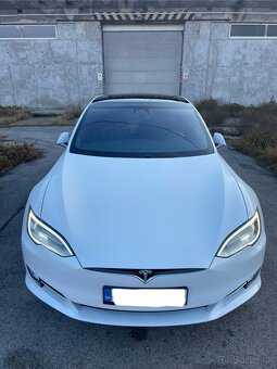 TESLA MODEL S - 3