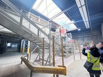 HOLANDSKO - PRÁCA VO FABRIKE S JAZYKOM, AJ BEZ - 17 EUR - 3