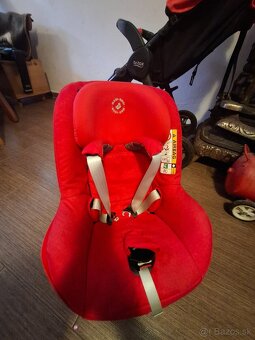 Sedačka MAXI COSI + 3wayfix - 3