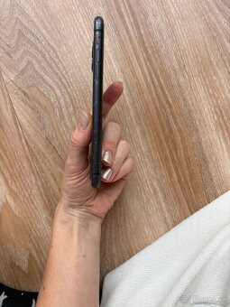 iPhone 11,64gb,čierny - 3