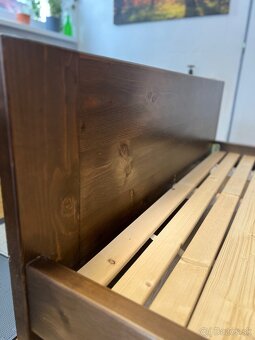 Posteľ z masívu - smrek - 3