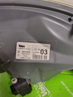 Toyota Yaris predné ľavé svetlo - 3