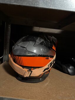 Prilba na motorku ktm - 3
