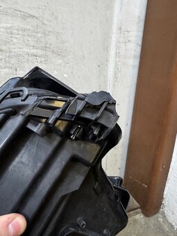 ✅Škoda Karoq lavé svetlo - 3