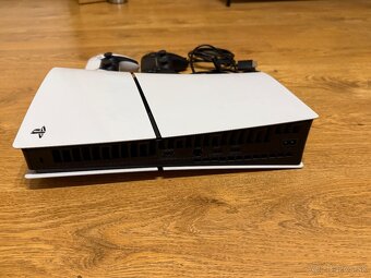 Playstation 5 slim 1TB digital - 3
