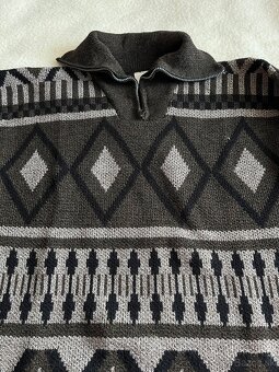 Hnedý pletený sveter - 3