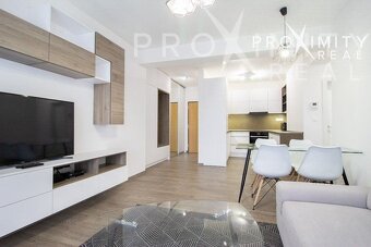 Park Anička, 2iz. byt , ihneď voľný, zariadený s garážovým s - 3