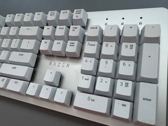 Mechanická klávesnica Razer Pro Type US biela - 3
