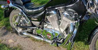 SUZUKI VS 750 G INTRUDER - 3
