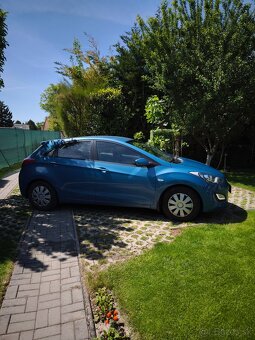 Predám HYUNDAI i30 - hatchback, 1.6 MPI DOHC CVVT - 3
