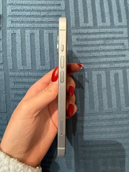 iPhone 15 128 GB - 3