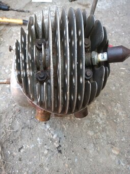predám motor na CZ-125-150 - 3