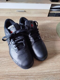 Reebok classic - 3
