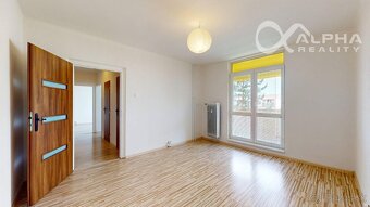 EXKLUZÍVNE 2 izbový byt s loggiou, sídlisko Tarča, Sp.Nová V - 3