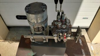 Predám hydraulickú jednotku + rozdeľovač - 3