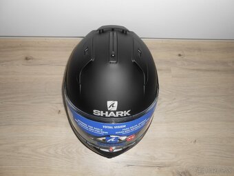 Predam krasnu novu moto prilbu znacky SHARK EVO GT BLANK MAT - 3