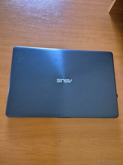 Notebook ASUS X542U/15,6"/i5-8250U/500GB/16GB/Win11 Pro - 3