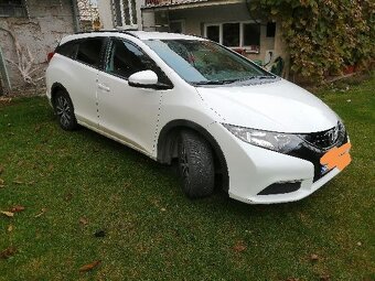 Honda civic tourer - 3