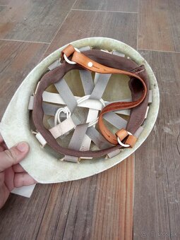 Banicka prilba typ Merkur - CSSR - 3