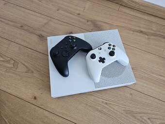 Xbox One S 1TB - 3