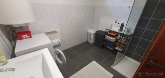EXKLUZÍVNE: Slnečné jazerá sever - chata v druhom rade pri v - 3