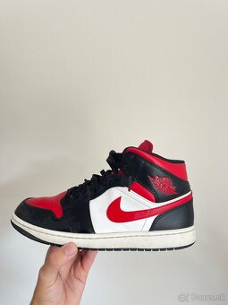Nike Jordan 1 Mid Black Fire Rad - 3