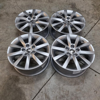 Hliníkové Škoda disky 5x100 R15 6J ET38 - 3