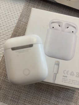 Apple airpods 1 - 3