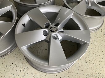 Org Alu ŠKODA 5x112 7J ET40 R17 - 3
